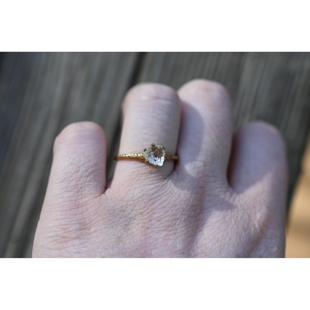 Engagement ring 10k yellow gold and Lake County diamond ring - Picture 7 of 10